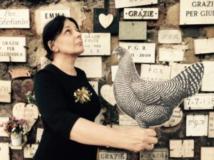 Scopri di più sull'articolo PREGO – LA GALLINA, LA GUERRA E IO